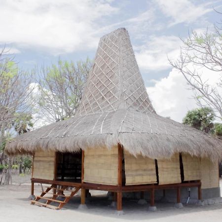 Costa Beach Resort & Club Waingapu Quarto foto