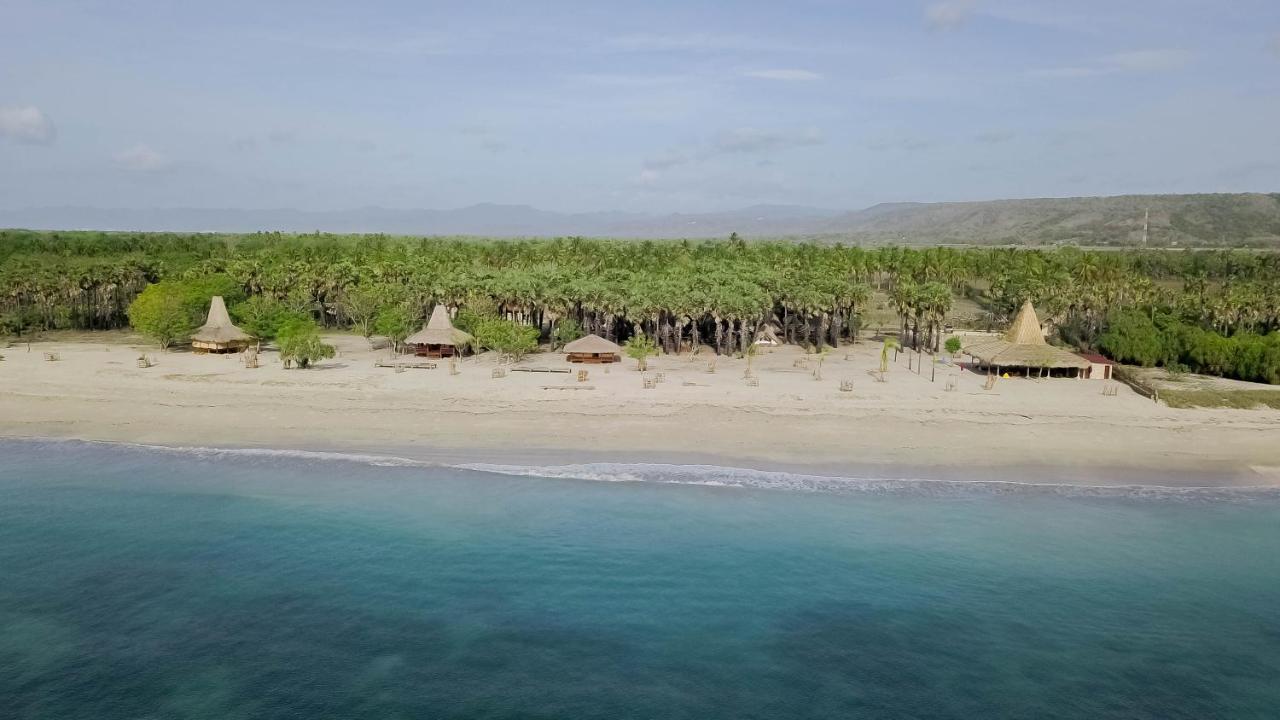 Costa Beach Resort & Club Waingapu Exterior foto